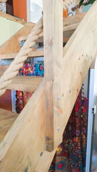 HUILES, CIRES et VERNIS